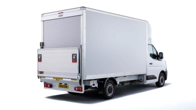 Renault Master Lwb Diesel Fwd LL35dCi 150 Advance L/Rf Luton Box Van [Tail lift] - Image 4